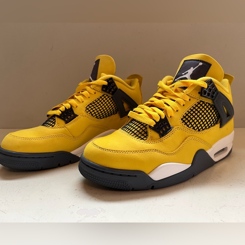 Jordan 4 retro Lightning’s